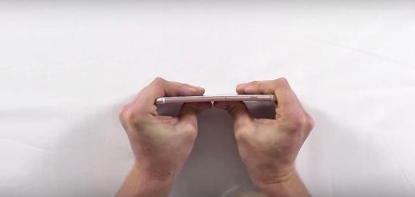 iPhone 6s Plus Bendgate test