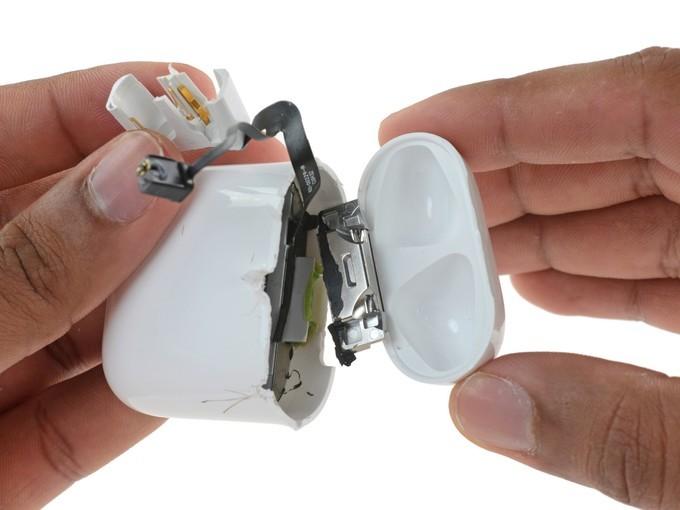 apple-airpods-teardown