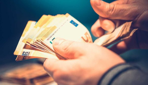 Euro adesso cambia tutto a partire da questa data - Agemobile.com (Fonte foto Canva)