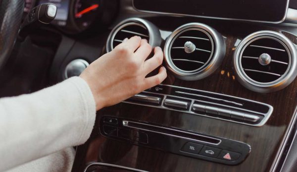Macchina riscaldamenti multe da 400 euro - Agemobile.com (Fonte foto Canva)
