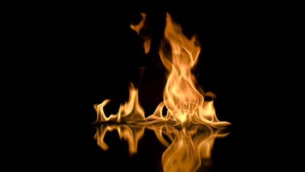 Telefono in fiamme? Come correre ai ripari - Agemobile.com