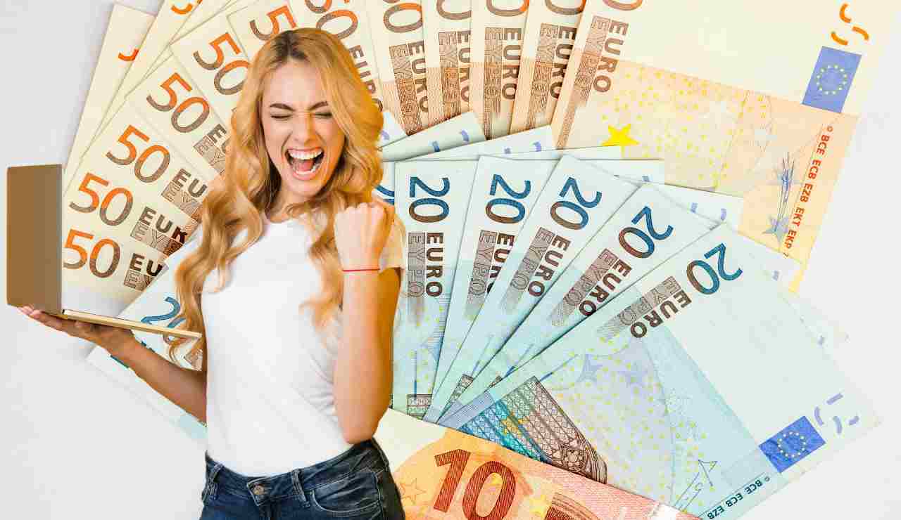 Agenzia dell'Entrate 850 euro per tutti - Agemobile.com (Fonte foto Canva)