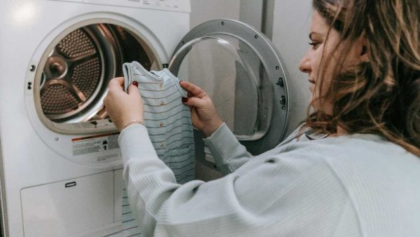 Come lavare il bucato senza fare troppe pieghe - agemobile.com - 202504040
