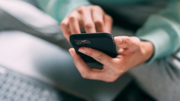 Noto brand di telefonia annuncia la chiusura - agemobile.com (Foto pexels)