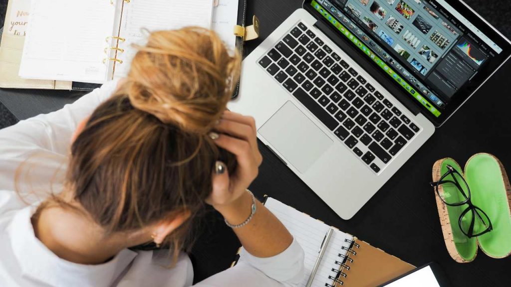 Svolta epocale nel modello lavorativo - agemobile.com (Foto Pexels)