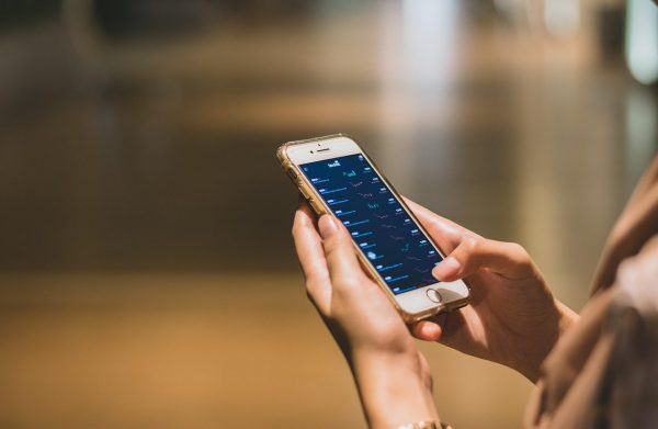 App per guadagnare (Foto di Iqbal Nuril Anwar da Pixabay) - agemobile.com